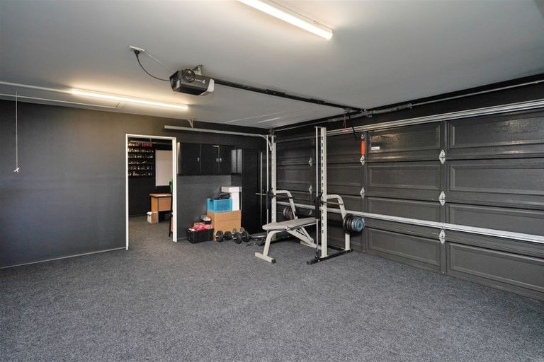 Photo of property in 2 The Stables, Woodend, 7610