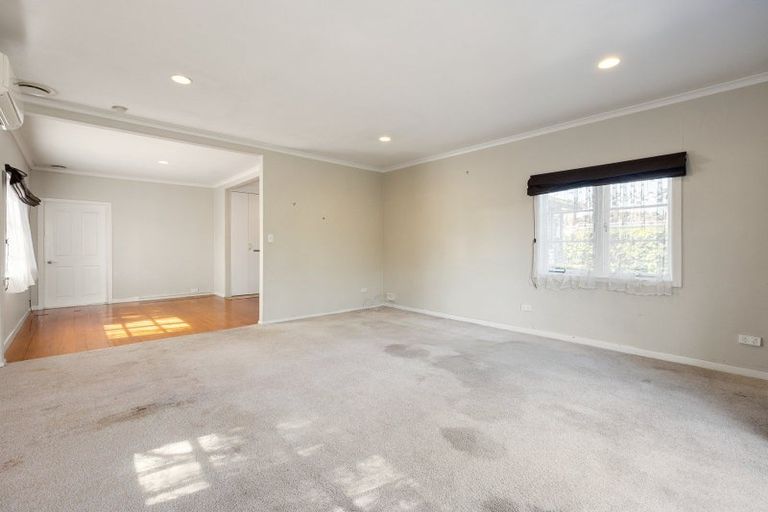 Photo of property in 16 Mahana Road, St Andrews, Hamilton, 3200