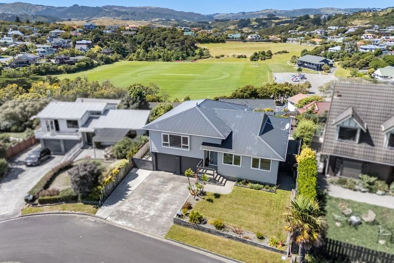 Photo of property in 7 James Cook Drive, Whitby, Porirua, 5024