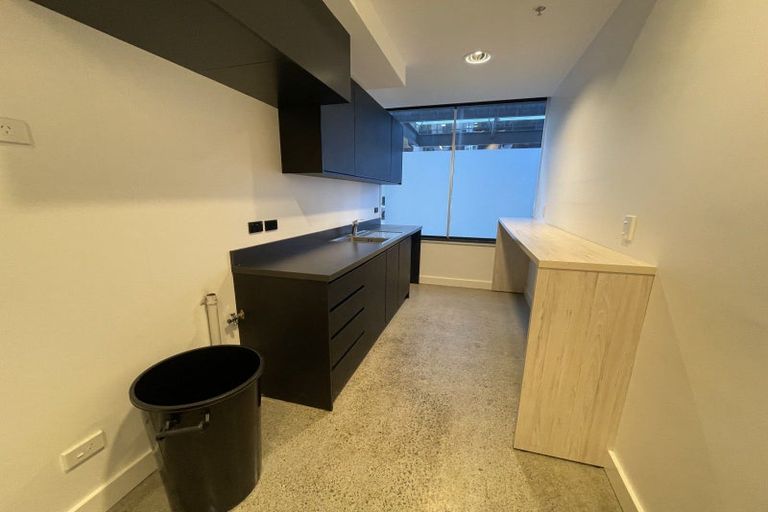 Photo of property in 36 Customhouse Quay, Wellington Central, Wellington, 6011