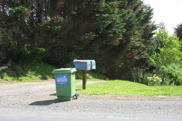 Photo of property in 706 Ponga Road, Opaheke, Papakura, 2584