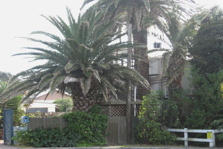 Photo of property in 2 Tuahine Crescent, Wainui, Gisborne, 4010