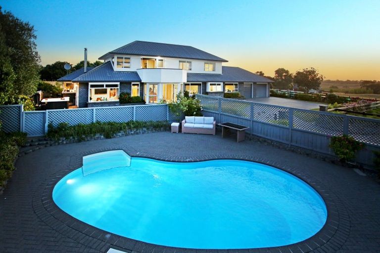 Photo of property in 61 Whatapaka Road, Karaka, Papakura, 2580