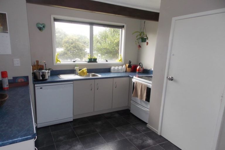 Photo of property in 2 Hinau Street, Pukehangi, Rotorua, 3015