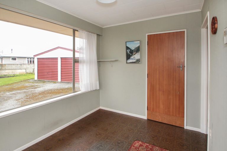 Photo of property in 15 Lismore Street, Oamaru North, Oamaru, 9400