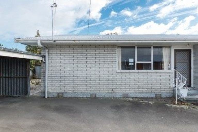 Photo of property in 8 Kiwi Court, Roslyn, Palmerston North, 4414