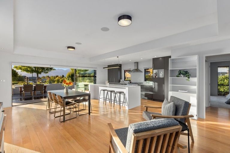 Photo of property in 14 Islington Place, Wanaka, 9305
