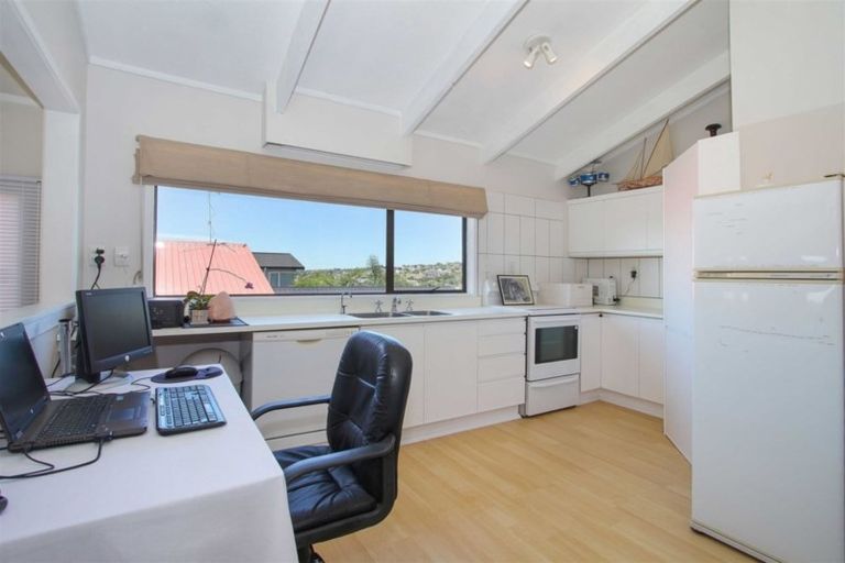 Photo of property in 155 Vipond Road, Stanmore Bay, Whangaparaoa, 0932