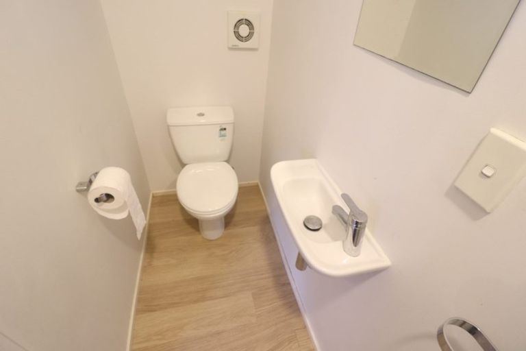 Photo of property in 8 Bushlands Park Drive, Albany, Auckland, 0632