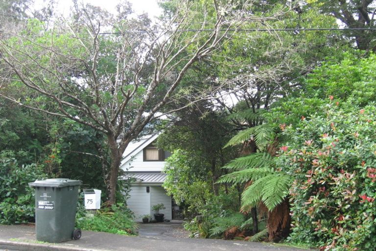 Photo of property in 75 Wyndham Road, Pinehaven, Upper Hutt, 5019