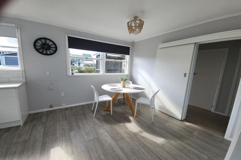 Photo of property in 28 Johnsview Terrace, Hillcrest, Hamilton, 3216