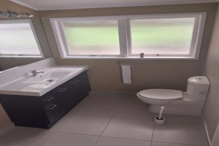 Photo of property in 18 Wordsworth Road, Manurewa, Auckland, 2102