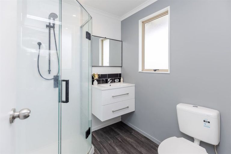 Photo of property in 33 Antrim Place, Nawton, Hamilton, 3200