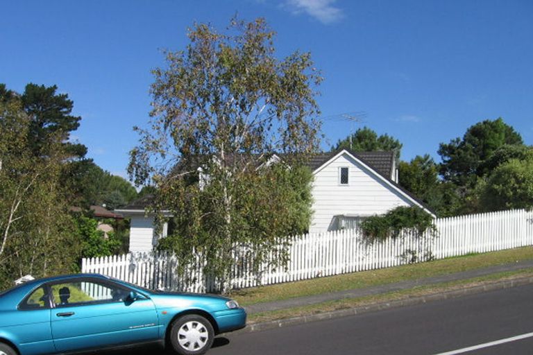 Photo of property in 3 Bellbird Rise, Murrays Bay, Auckland, 0630