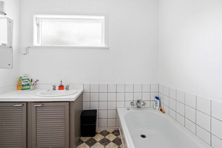 Photo of property in 19 Kokich Crescent, Onerahi, Whangarei, 0110