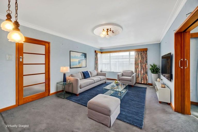 Photo of property in 23 Hinau Street, Inglewood, 4330