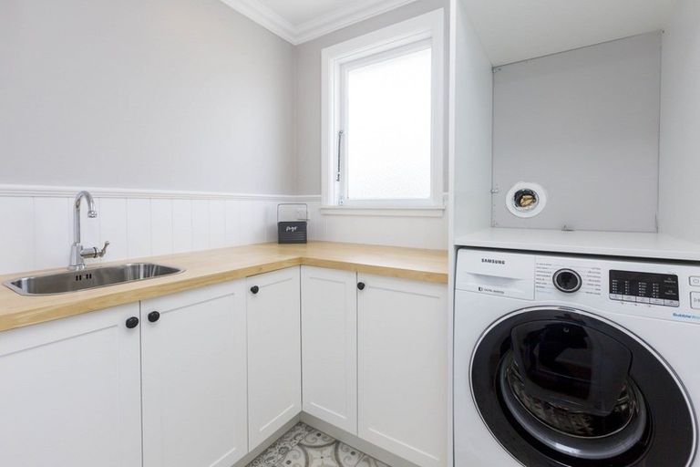 Photo of property in 16 Thackeray Street, Trentham, Upper Hutt, 5018