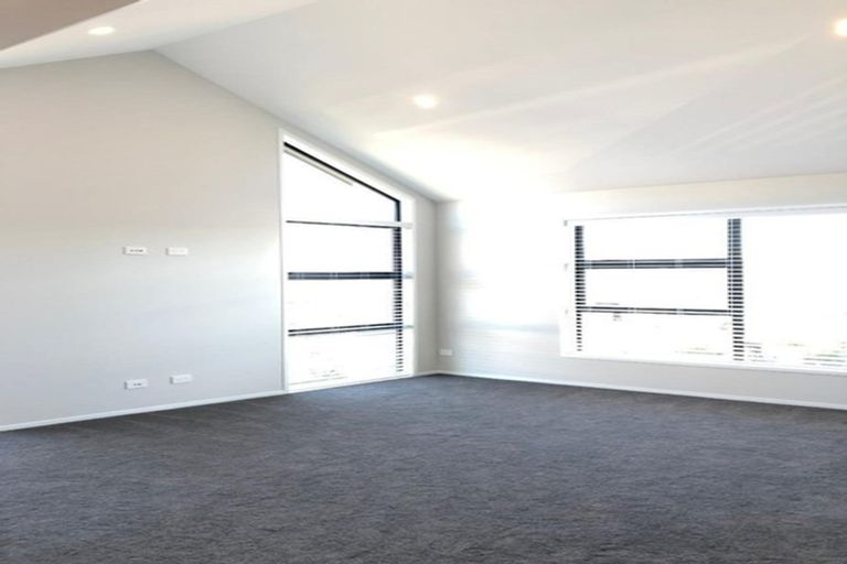 Photo of property in 10 Fetter Lane, Paerata, 2124