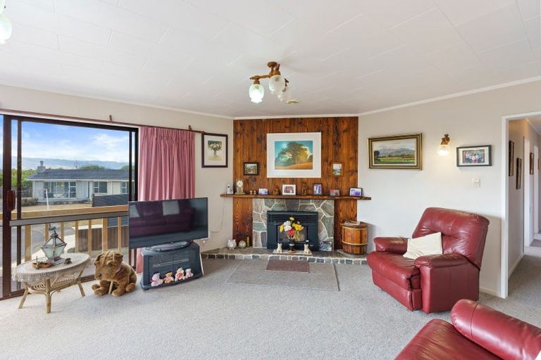 Photo of property in 33 Mountainview Terrace, Otaki Beach, Otaki, 5512