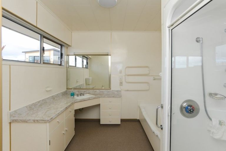 Photo of property in 6 The Esplanade, Westshore, Napier, 4110