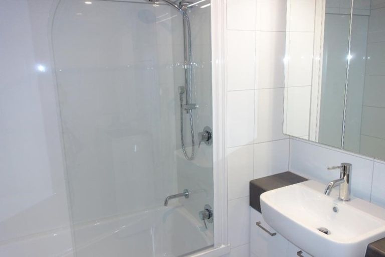 Photo of property in Gloucester Towers, 17/28 Gloucester Street, Christchurch Central, Christchurch, 8013