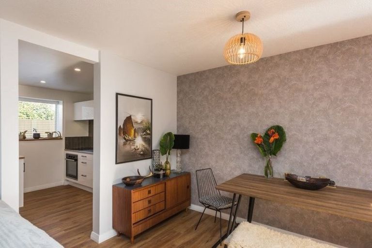 Photo of property in 2/270 Kilmore Street, Christchurch Central, Christchurch, 8011