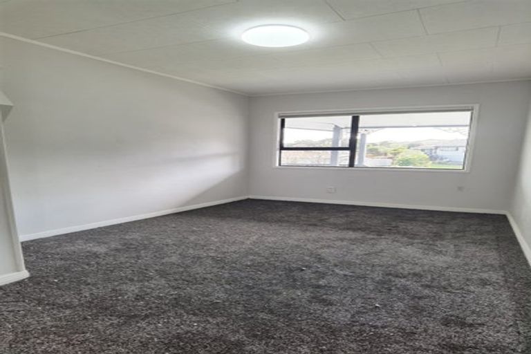 Photo of property in 3 Melia Grove, Goodwood Heights, Auckland, 2105