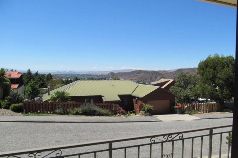 Photo of property in 59 Kamaka Crescent, Bridge Hill, Alexandra, 9320