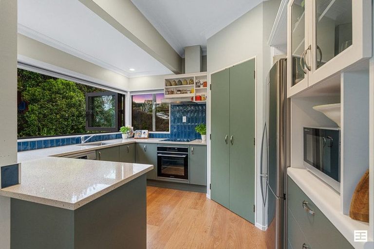 Photo of property in 1 Ruamoana Place, Omokoroa, 3114