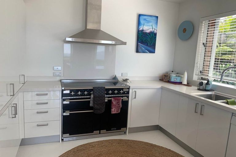 Photo of property in 17 Seacrest Boulevard, Langs Beach, Waipu, 0582