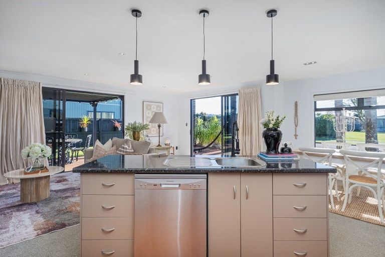 Photo of property in 4 Clipper Place, Whitianga, 3510