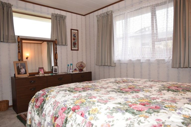 Photo of property in 17 Milford Street, Heidelberg, Invercargill, 9812