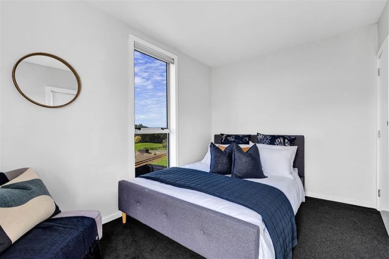 Photo of property in 38d Breakwater Road, Moturoa, New Plymouth, 4310