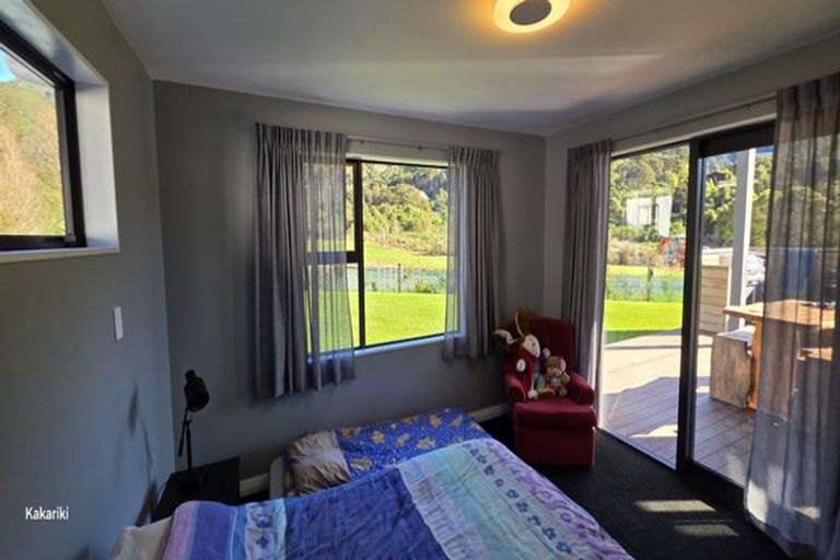 Photo of property in 118 Renata Road, Okiwi Bay, 7193