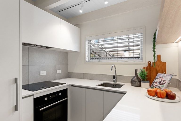 Photo of property in 1/122 Office Road, Merivale, Christchurch, 8014