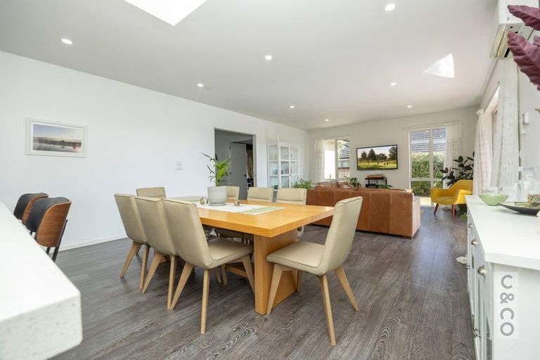 Photo of property in 23 Turpin Road, Riverhead, 0820