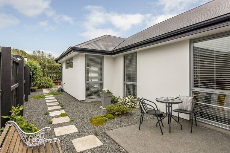 Photo of property in 28d Springwater Avenue, Northwood, Christchurch, 8051