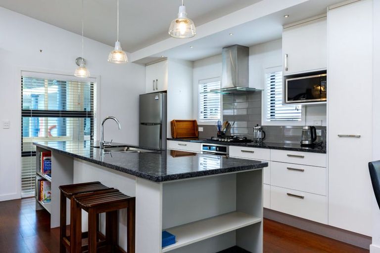 Photo of property in 29 Beach Road, Waikawa, Picton, 7220