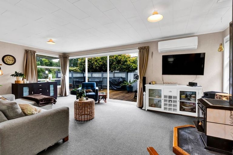 Photo of property in 19 Rossiter Crescent, Lynmouth, New Plymouth, 4310