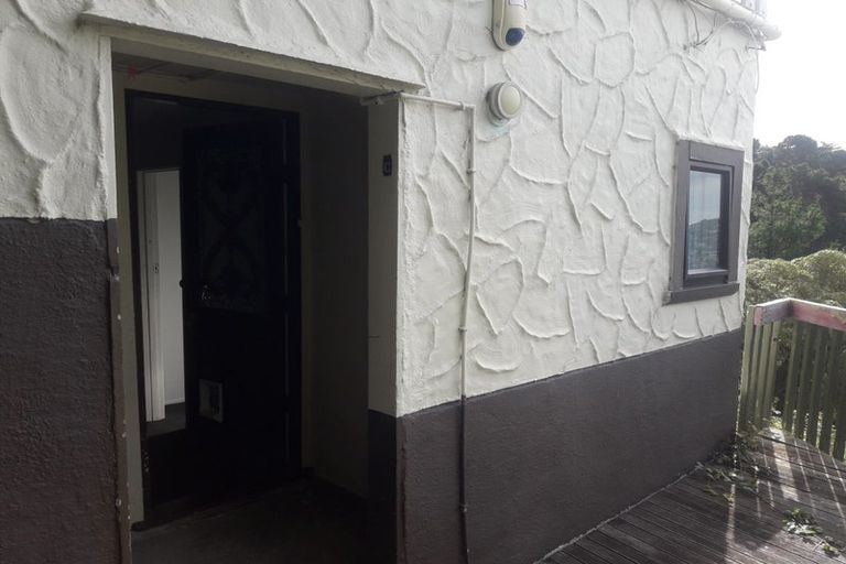 Photo of property in 16 Kotinga Street, Kilbirnie, Wellington, 6022