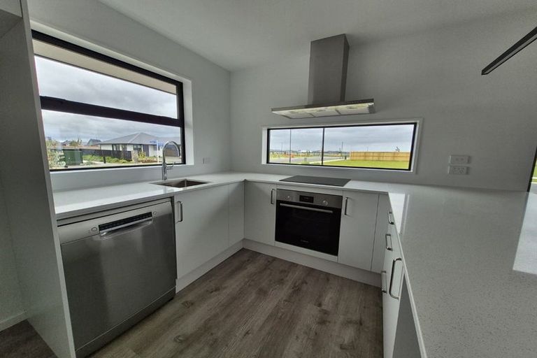 Photo of property in 2 Harlequin Drive, Rolleston, 7614