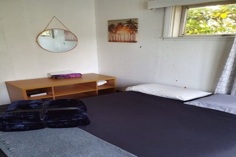 Photo of property in 60 Roxburgh Street, Mount Victoria, Wellington, 6011