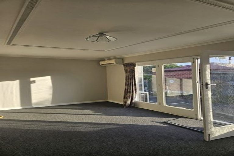 Photo of property in 2/8 Hatton Street, West End, Timaru, 7910