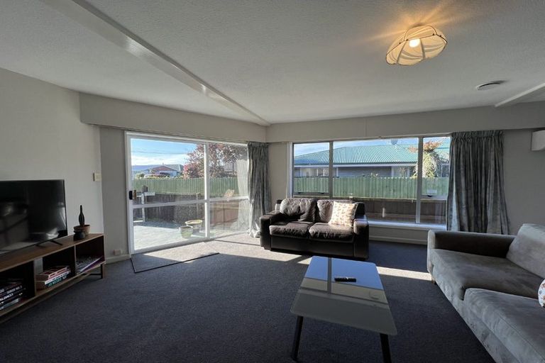 Photo of property in 2/38 Ensign Street, Halswell, Christchurch, 8025