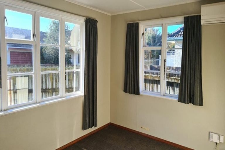 Photo of property in 23 Parata Street, Hokowhitu, Palmerston North, 4410