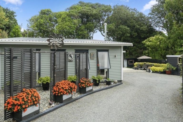 Photo of property in 20 Kereru Street, Waikanae, 5036