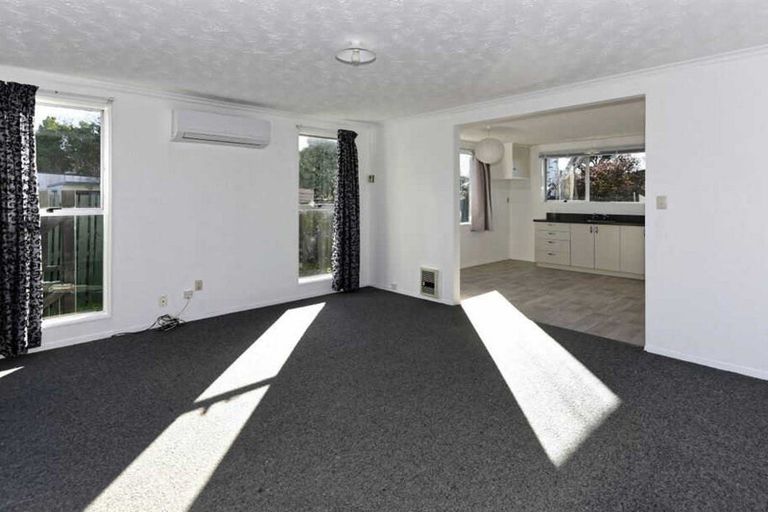Photo of property in 1/43 Mclean Street, Linwood, Christchurch, 8062