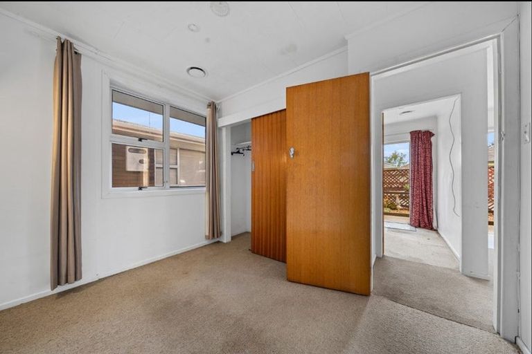 Photo of property in 124b Govett Avenue, Frankleigh Park, New Plymouth, 4310