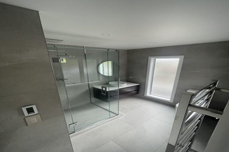 Photo of property in 87 Grant Road, Thorndon, Wellington, 6011