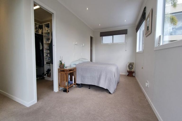 Photo of property in 24 Bevyn Street, Castor Bay, Auckland, 0620
